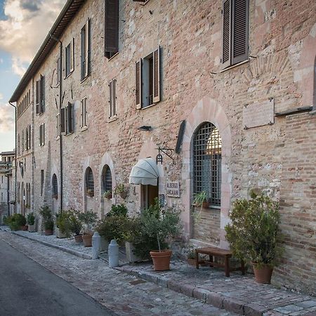 Albergo Ancajani Ассизи Экстерьер фото