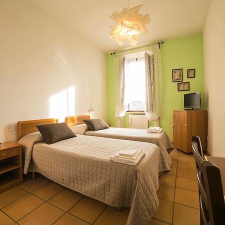 Albergo Ancajani Ассизи Экстерьер фото