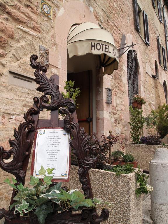 Albergo Ancajani Ассизи Экстерьер фото